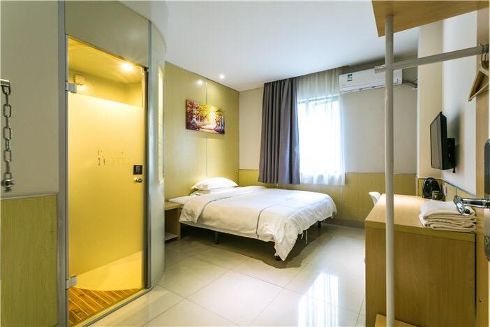 100 Inn Plus Pudong Airport Hotel Xangai Exterior foto