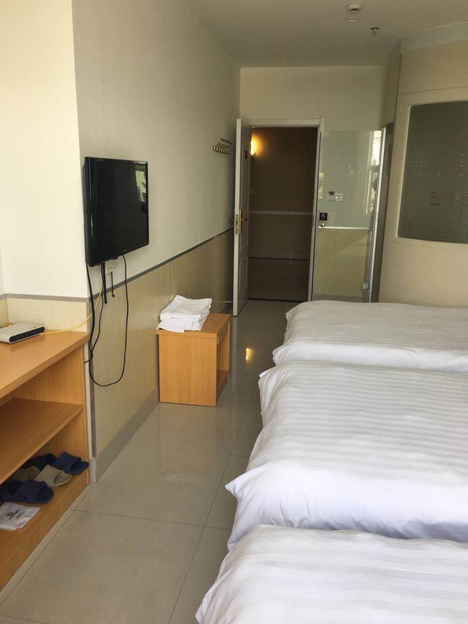 100 Inn Plus Pudong Airport Hotel Xangai Exterior foto